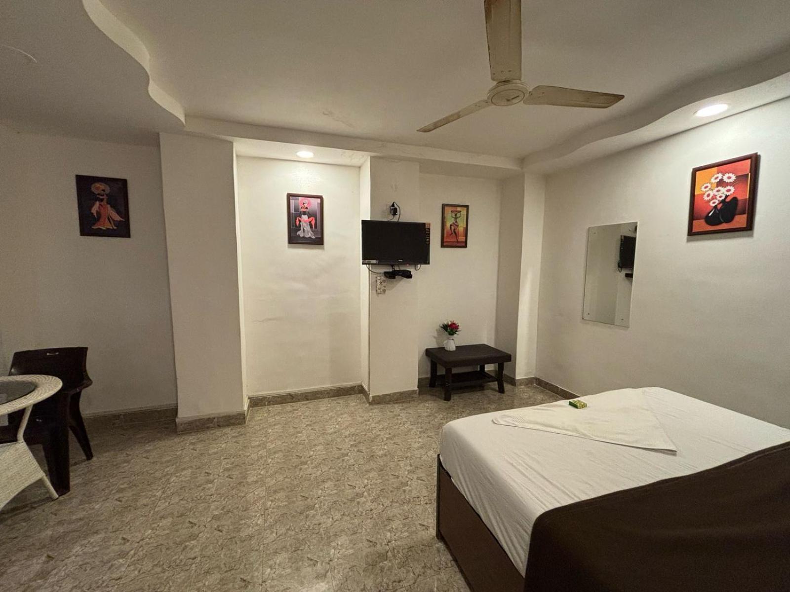 Rockdale Hotel & Resort Mira-Bhayandar Eksteriør billede