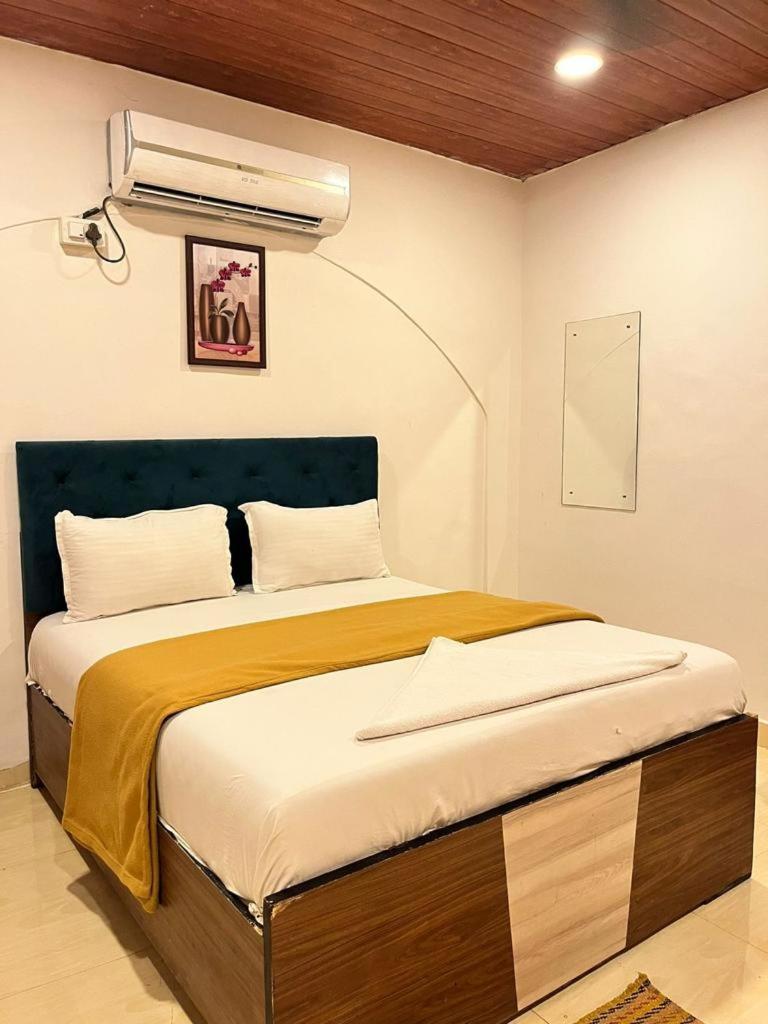 Rockdale Hotel & Resort Mira-Bhayandar Eksteriør billede