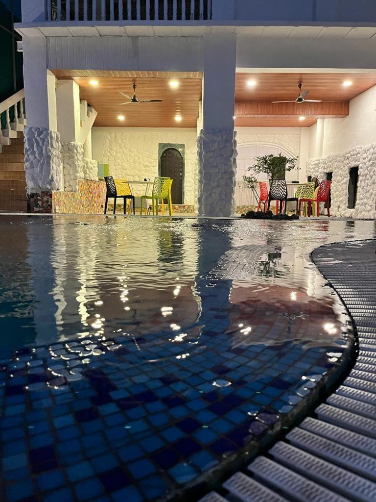 Rockdale Hotel & Resort Mira-Bhayandar Eksteriør billede