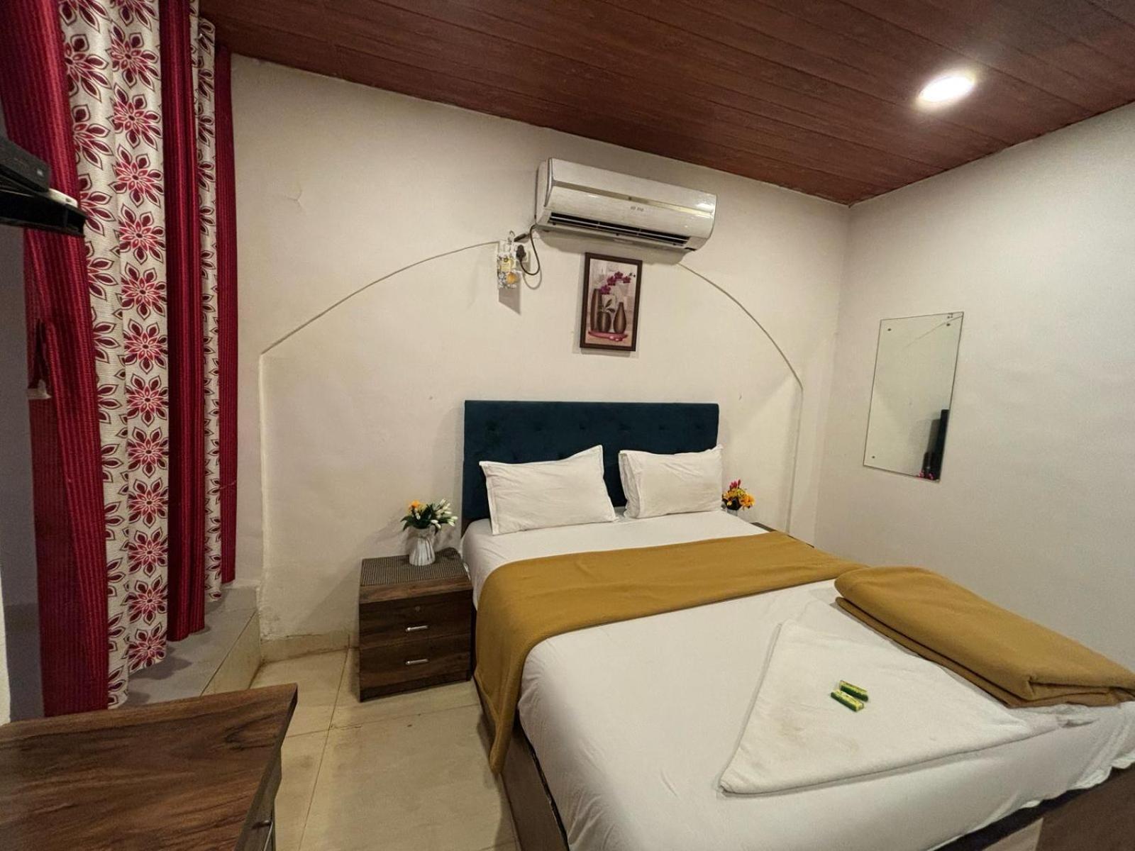 Rockdale Hotel & Resort Mira-Bhayandar Eksteriør billede